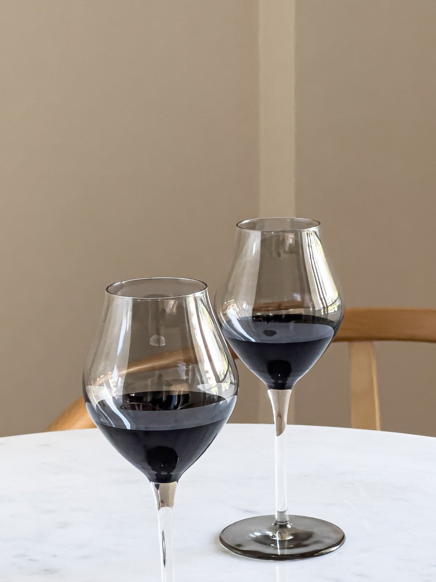 Onyx Wine Glasses Set